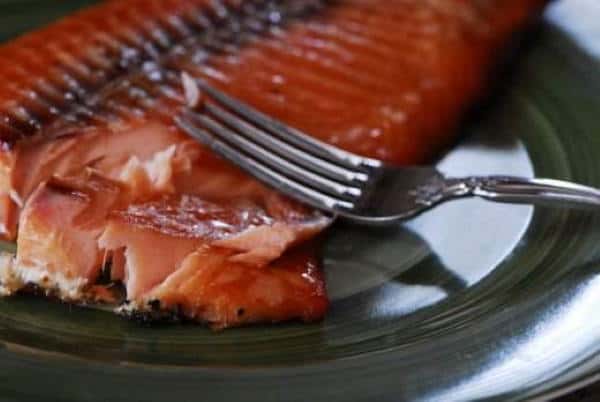 How to eat smoked salmon